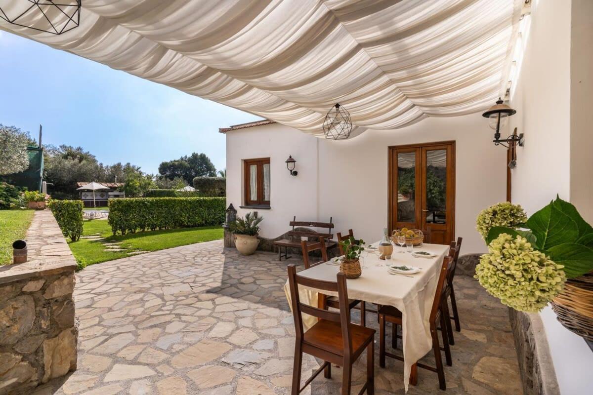 Villa Mimosa Rustic Elegance Views & Pool 마사루브렌세 외부 사진