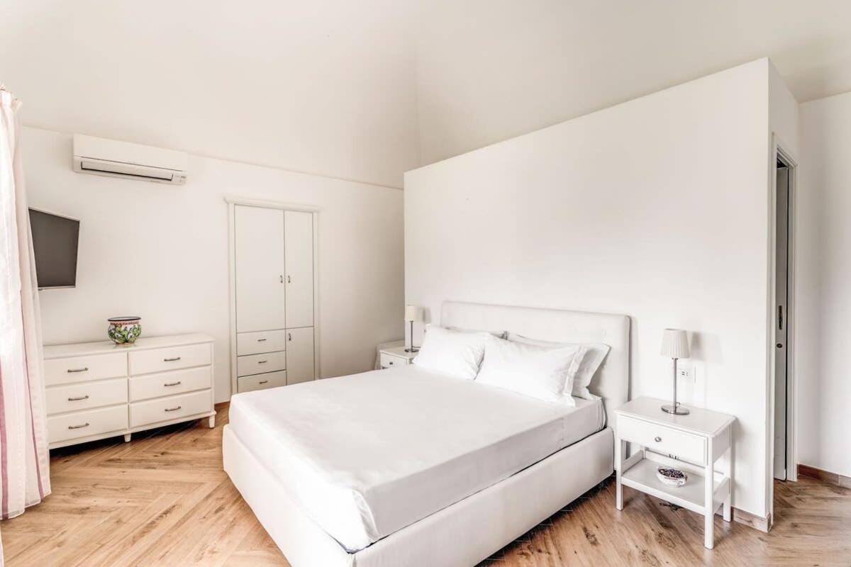 Villa Mimosa Rustic Elegance Views & Pool 마사루브렌세 외부 사진